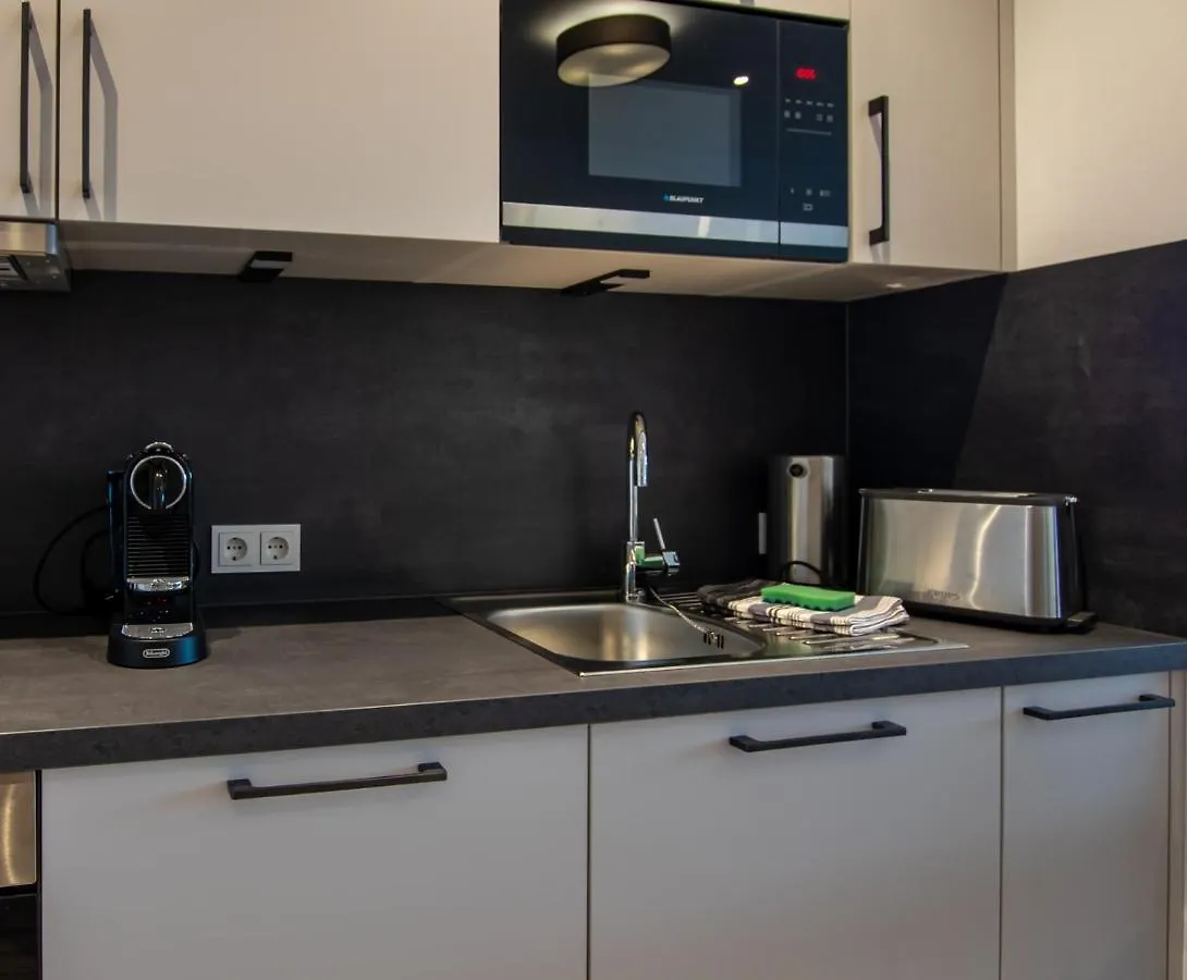 Livin63 Studio Apartments Hoesbach